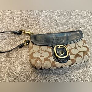 Vintage, Classic Coach Tan and Black Wristlet